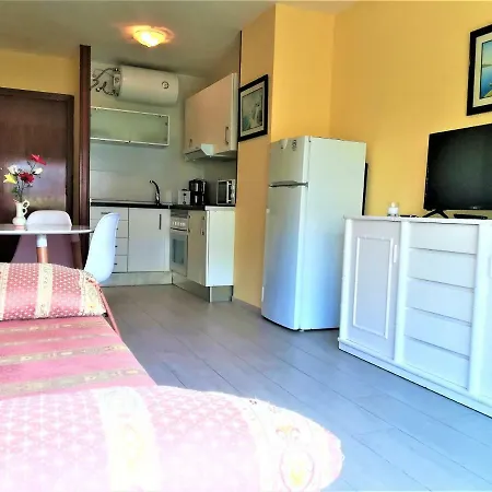 Amazing Buigas 2 Apartment